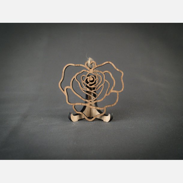 Hjerteformet rosenudsk�ring | Eg